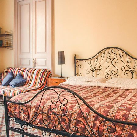 Casa Verdi - House Of Travelers Catane Extérieur photo