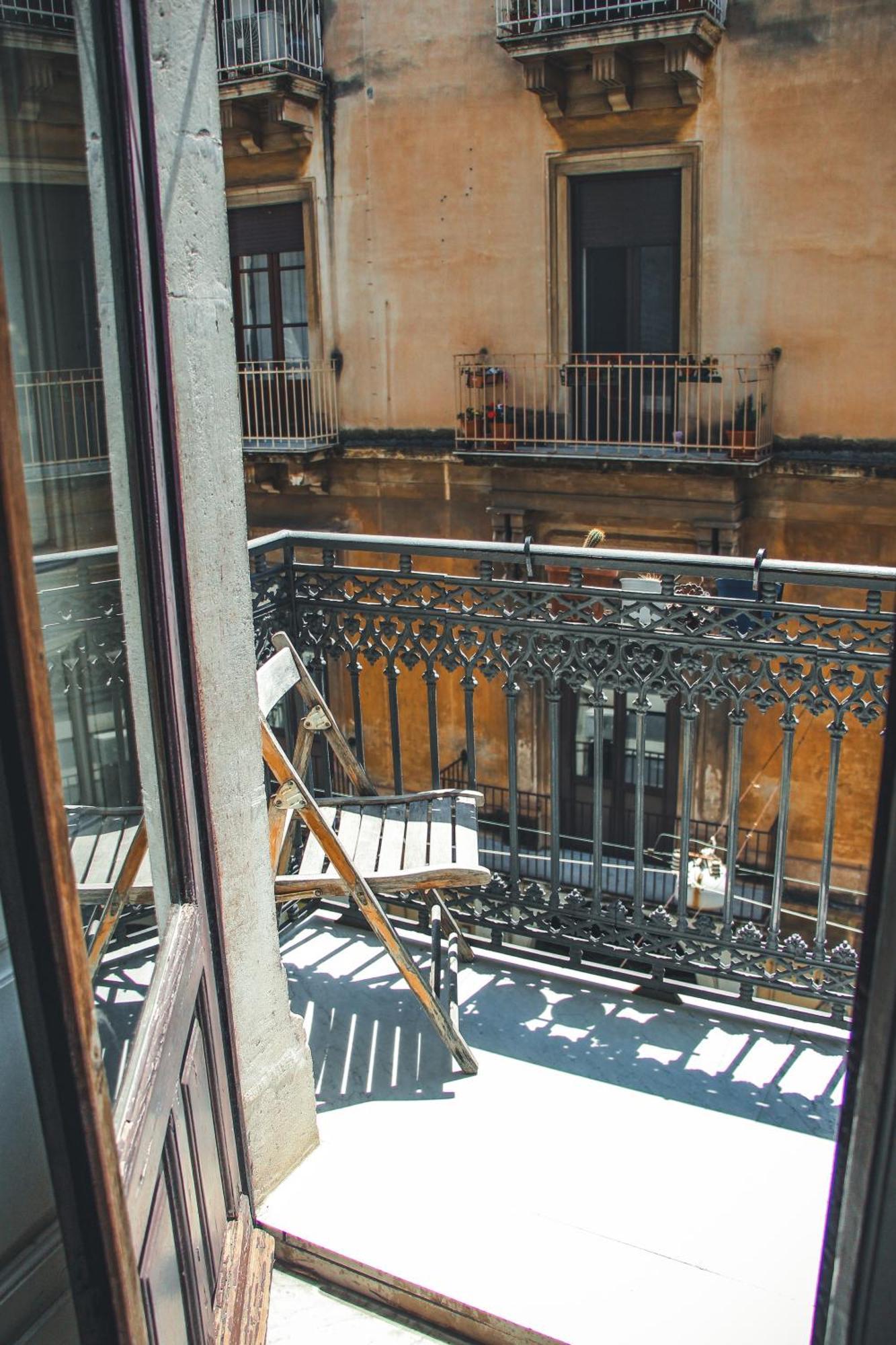 Casa Verdi - House Of Travelers Catane Extérieur photo