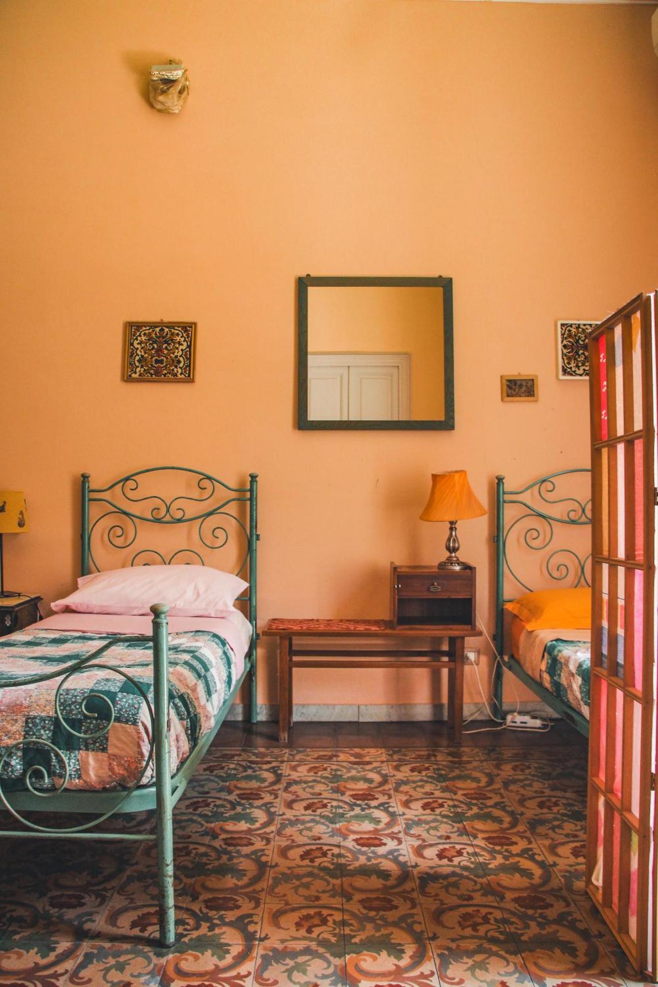 Casa Verdi - House Of Travelers Catane Extérieur photo
